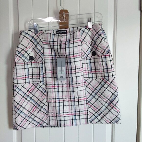 NWT - Picture 1 of 2